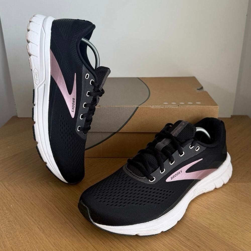 Brooks Signal 3 Black/Prime Rose Women Running Sneakers- SZ 10